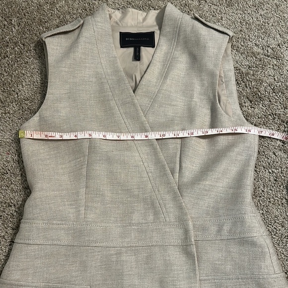 BCBGMAXAZRIA Justin Dune Neutral Linen Vest Wrap Dress - Picture 9 of 11